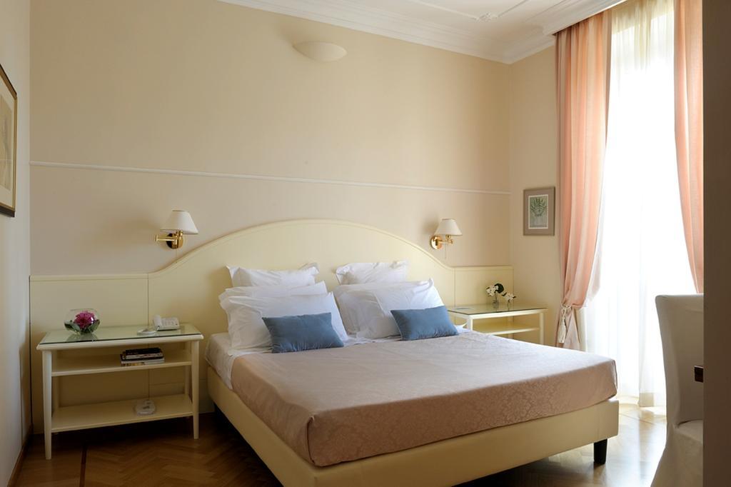 Dea Suite Roma Phòng bức ảnh